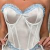 Corsete, îmbrăcăminte de damă la modă și elegantă