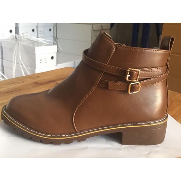 

Женские зимние ботинки из искусственной кожи больших размеров с круглым носком, повседневные, короткие, на низком каблуке, с пряжкой на ремне, размер 35-42 39 коричневый