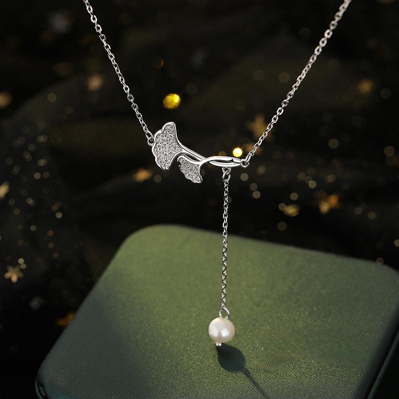 Tassel Pearl Necklace Clarvicle Chain Women's Necklace Korean Pearl Clarvicle Chain Inlaid with Diamond Apricot Leaves
