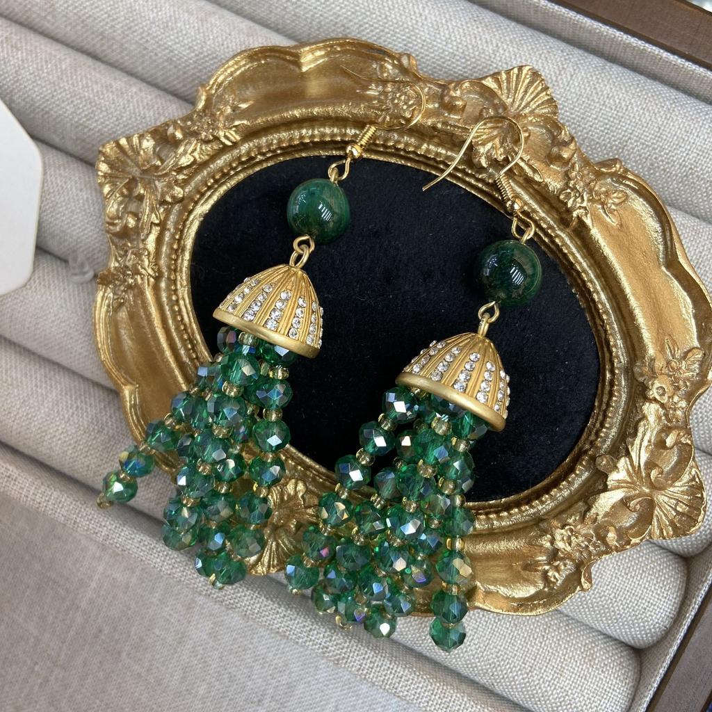 Mittelalterliche, hochwertige, spinatgrüne, smaragdgrüne, leichte, luxuriöse, mehrsträngige Schlüsselbeinkette