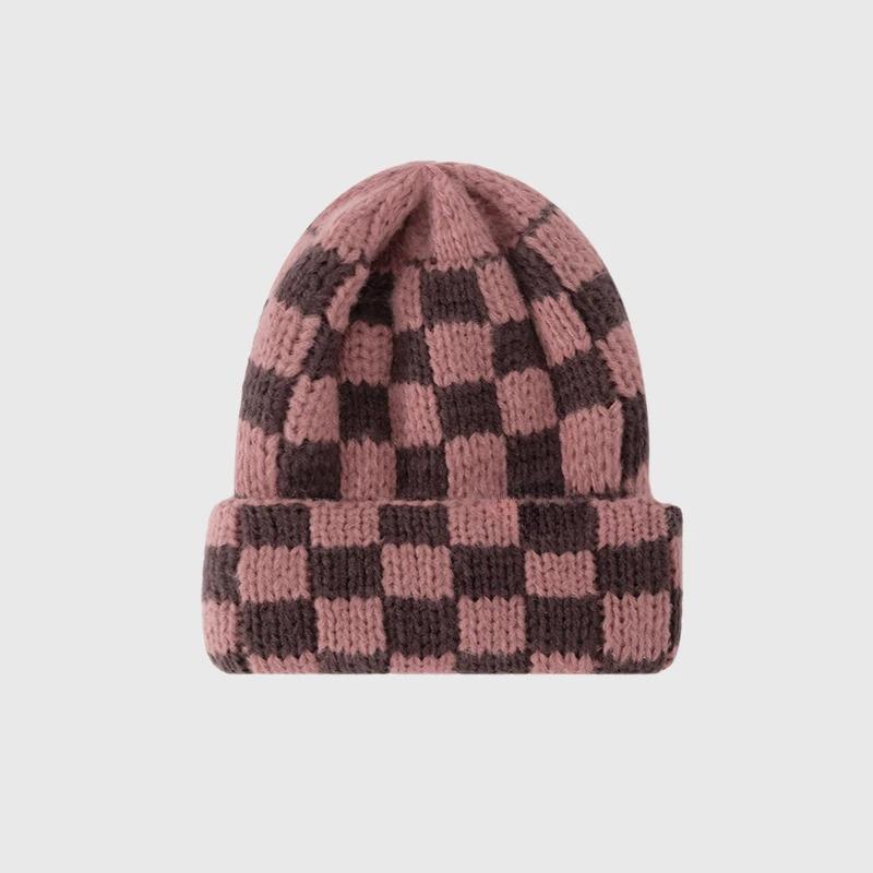 

New Japanese Korean Winter Check Plaid Skullies Beanies Knit Hat for Women Ins Luxury Brand Y2k Bonnet Heavy Warm Hat Casual Cap розовый