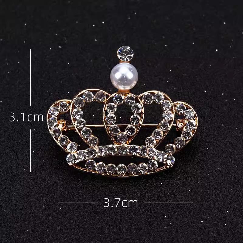 Three-dimensional Crown Brooch, High-end Feminine Collar Pin, Formal Brooch, Sweater and Suit Pin