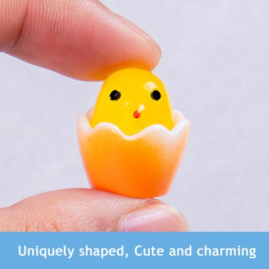 12Pcs Mini Broken Egg Chick Figurine Glow-in-the-dark Miniature Cartoon Egg Chick Resin Statue Sculpture