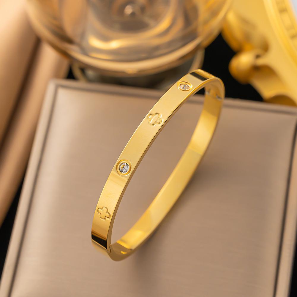 Europe And the United States Hot Selling Stainless Steel Braceelet Gold Zircon Inlaid Stainless  Bangles for Womem  Gift