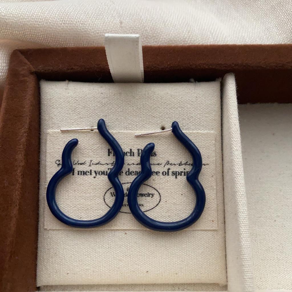 Irregular Curve Oil Drip Earrings Earrings Three-Dimensional Fashion Personality Temperament Advanced Sense Line Smart Retro Earrings