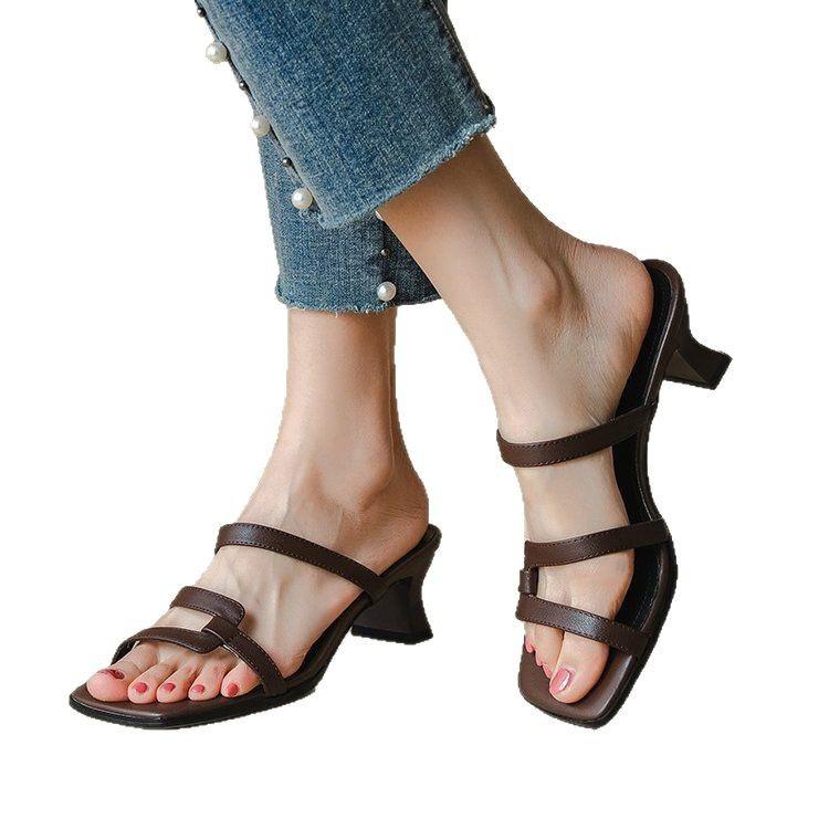 French thick heel cool slippers women's 2025 new summer retro outer wear red high heels one-word sandals women's shoes
