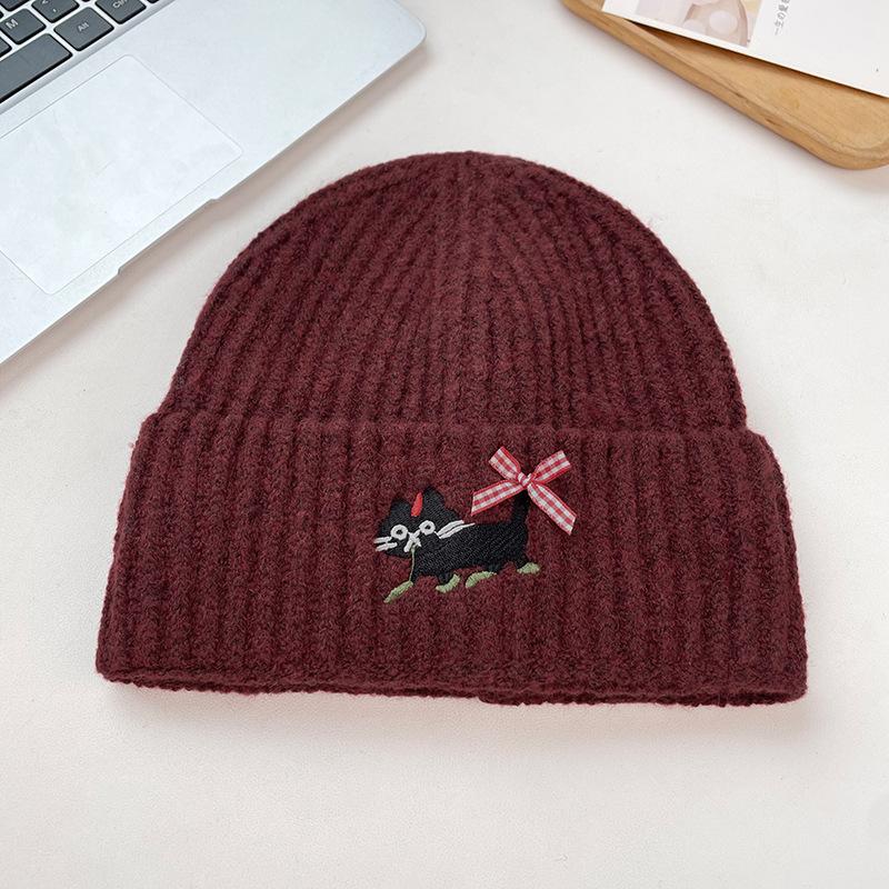 Niedliche gestickte Strickmütze Herbst und Winter Japanischer Stil Warm und vielseitig Großer Kopfumfang Überziehmütze Lässt das Gesicht kleiner wirken