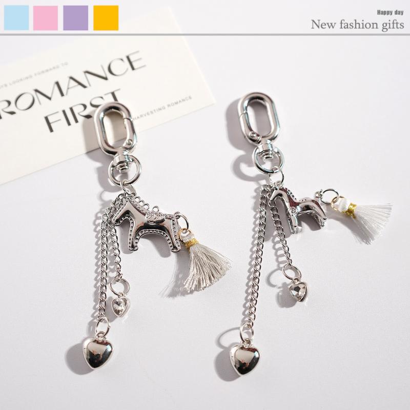 1 Stück Metall Pferde Liebe Quaste Schlüsselanhänger Anhänger Tasche Anhänger Schlüsselanhänger Niedliches Tier Ornament Dekor Auto Schlüsselanhänger Charme Zubehör