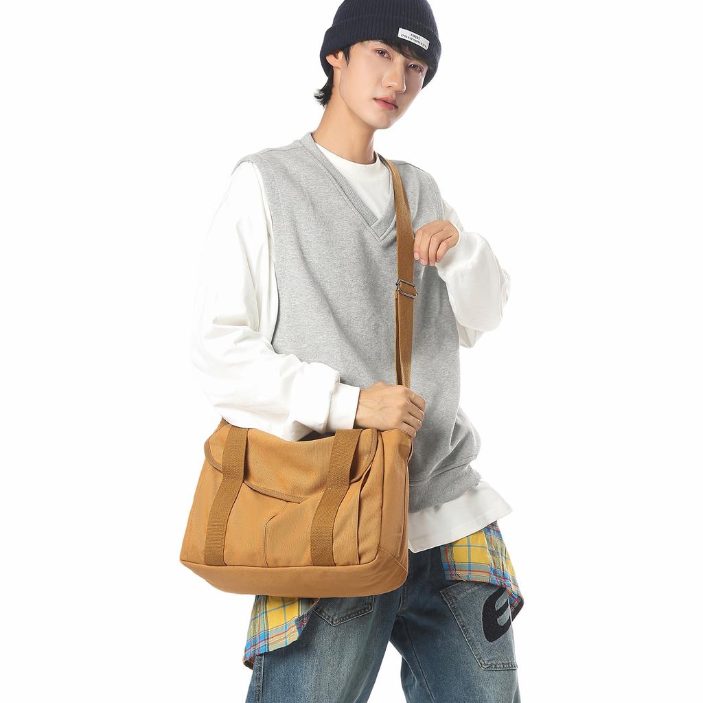 Retro Canvas Bag Casual Messenger Bag Men's Light Commuter Shoulder Bag Large Capacity Student Class Bag