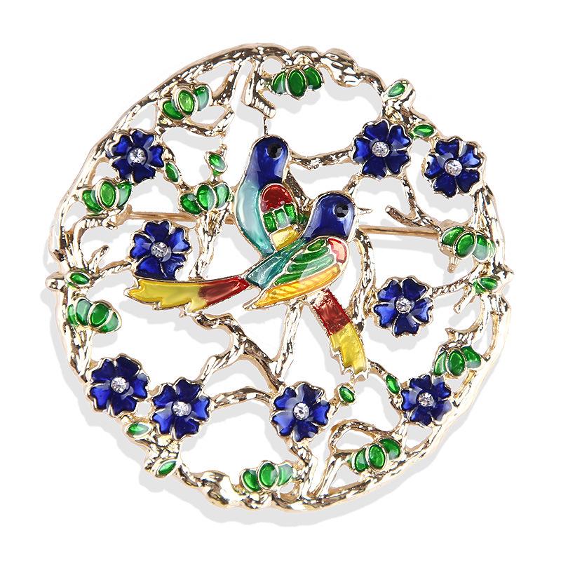 

Fashion Cartoon Garland Brooch Small Bird Animal Brooch Fashion Accessory for Clothing