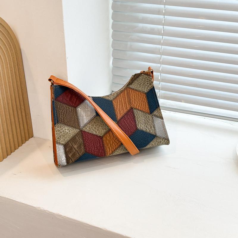 Chic Stylish Casual Single Shoulder Bag Trendy Unique Ladies Bag Simple Elegant Crescent Bag