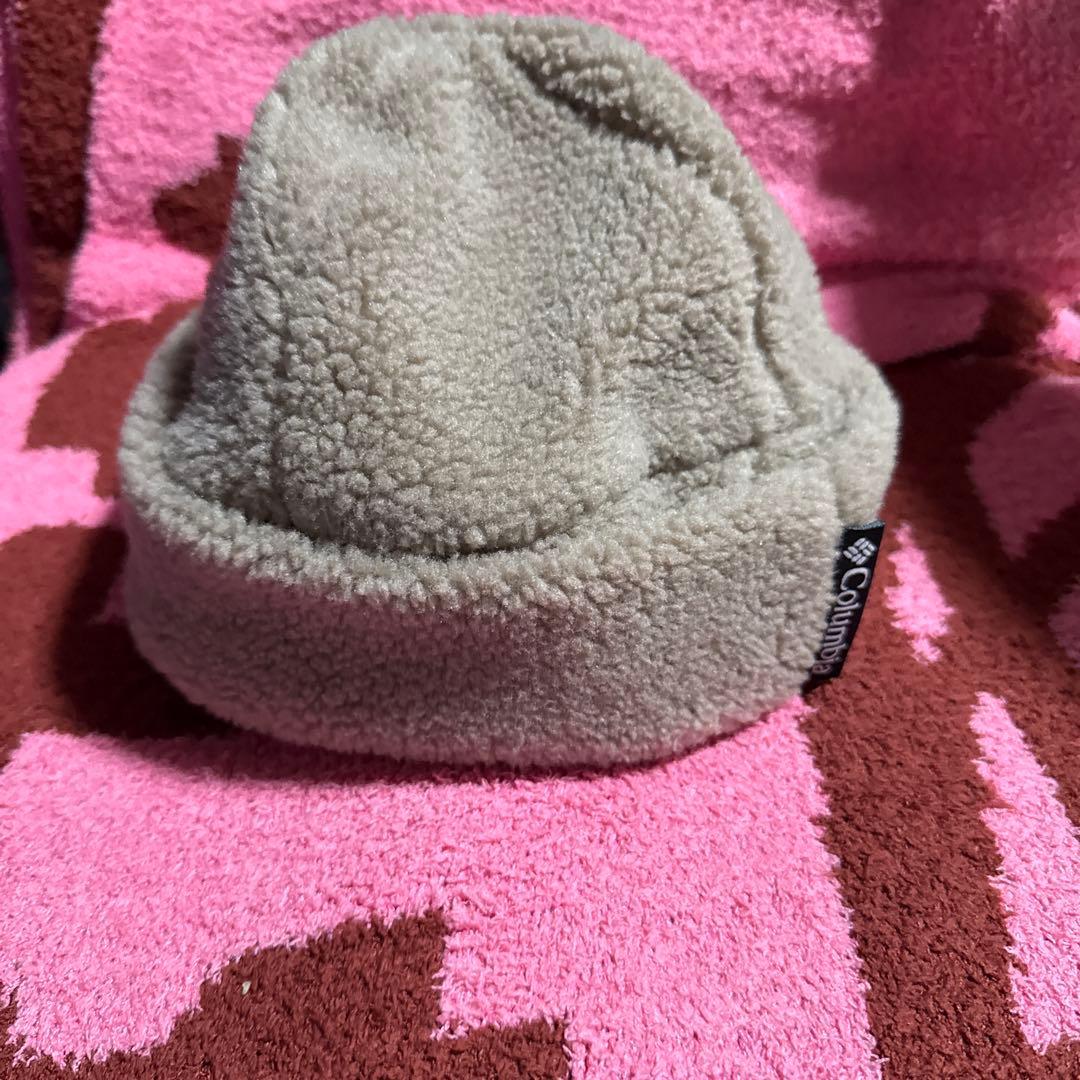 Used columbia hat beanie