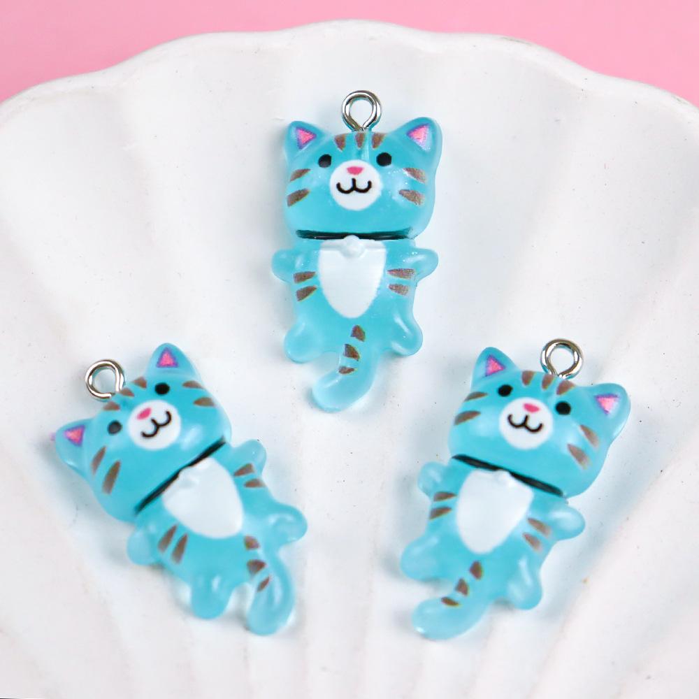 DW85 10pcs Mixed Cartoon Cute Cat Charms 3D Luminous Resin Animal Pendants For DIY Bracelet Necklace Jewelry Making Accessory