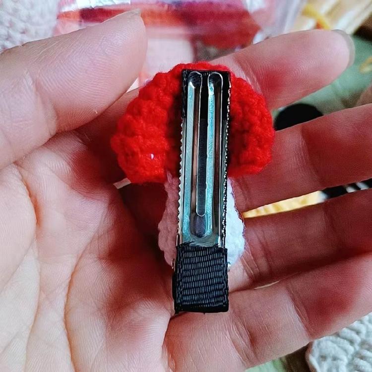 Crochet knitted Mushroom Hair Clips Sweet Cute Hair Barrettes Hairpin Decoration