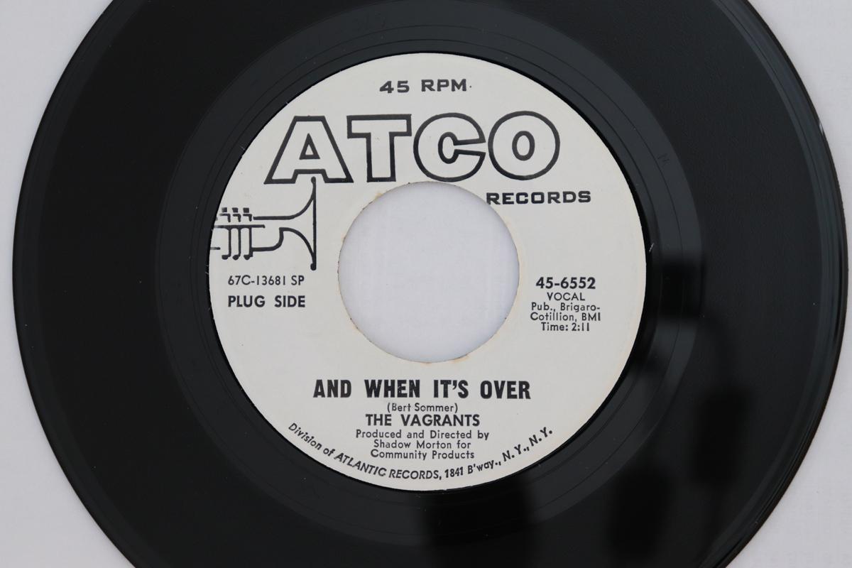

7-дюймовая пластинка VAGRANTS - And When It s Over 456552 ATCO Records 1967 UK Rock Used