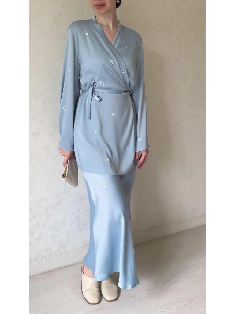 2023 Autumn V-Neck Satin Skirt Set with Long Sleeve Printed Top