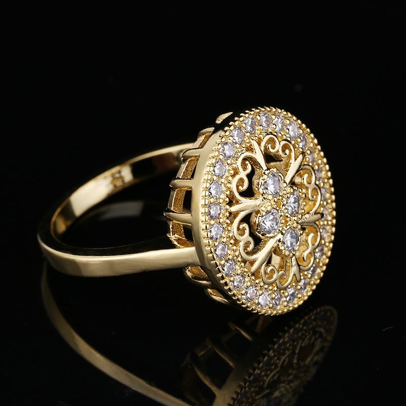 Personalized Luxury Zircon Flower Oval Wedding Ring for Women
