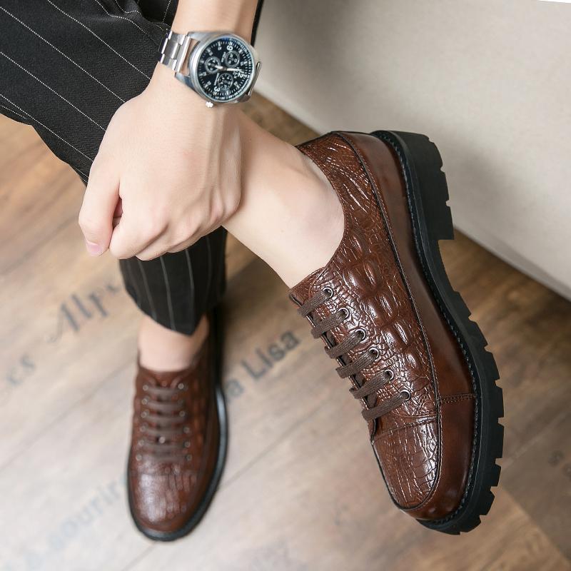 Модные брендовые весенние кожаные туфли на шнуровке — фото 6