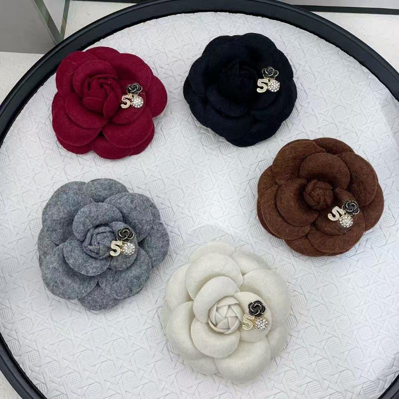 Fashion Elegant Fabric Camellia Brooches Lapel Pins For Women Shirt Clothing Badges Accessories