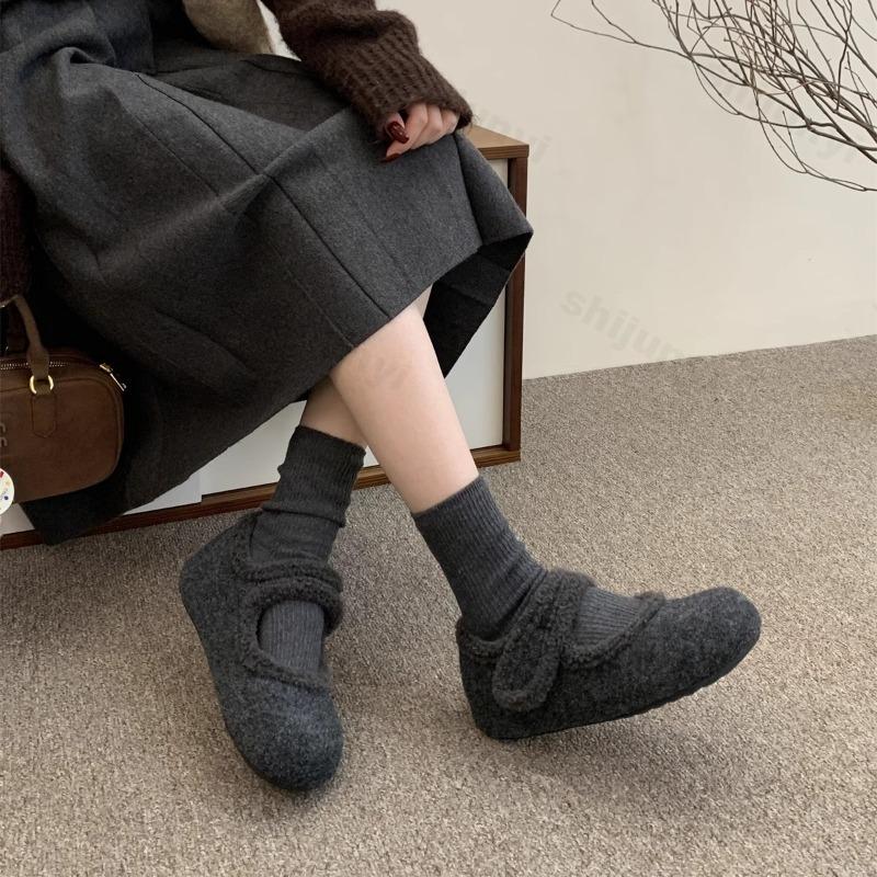 Women Flats Shoes 2026 Autumn Winter Woolen Fabric Comfort Soft Sole Mary Jane Shoes Outdoor Warm Plush Cotton Shoes Zapatos