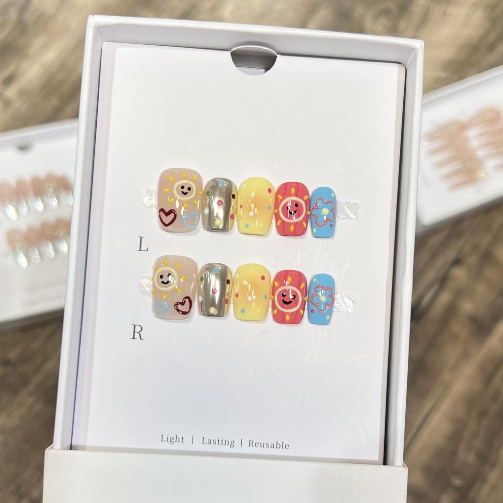 Dopamine Cute Hand-painted Cartoon Manicure Short Wear Nail Pure Handmade