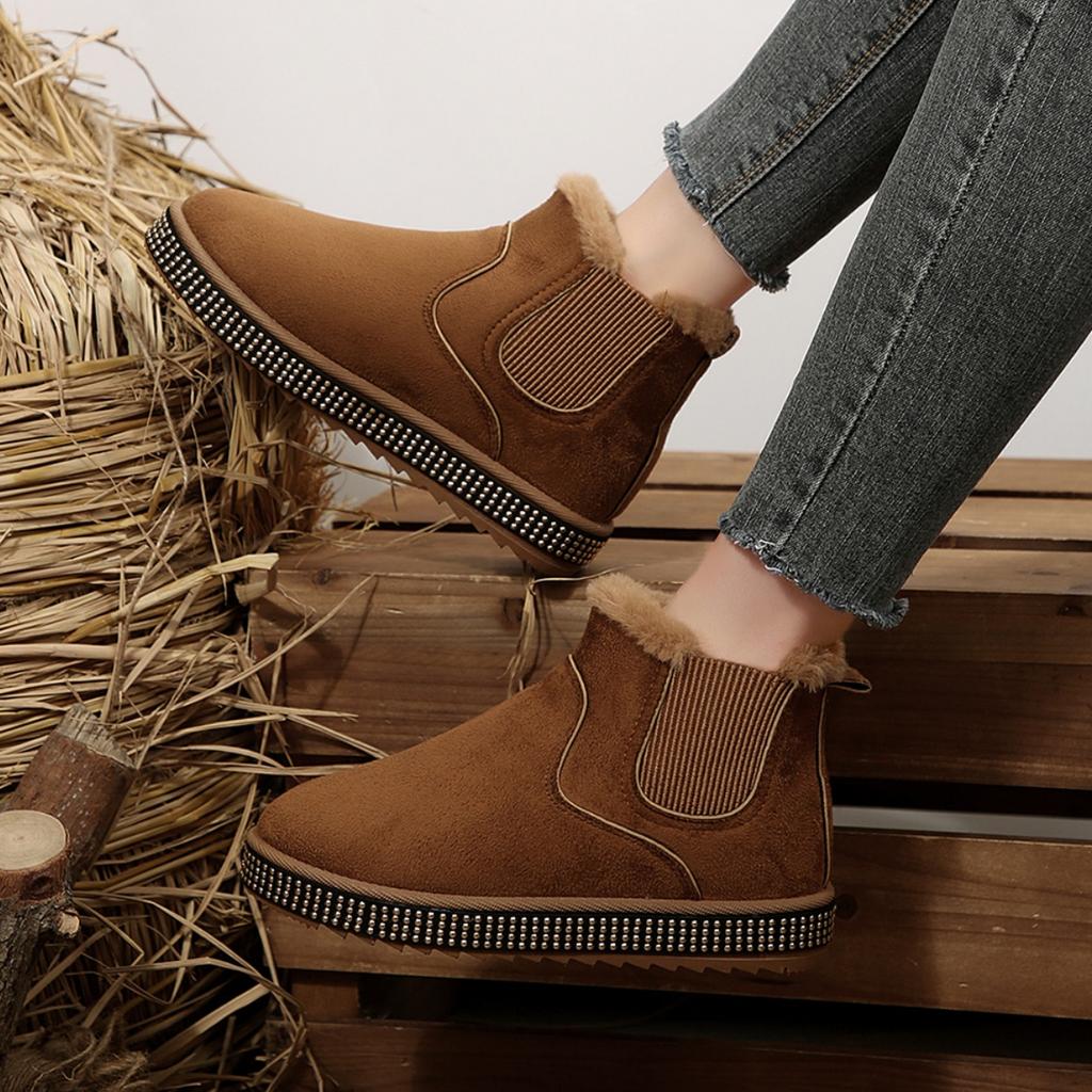 Móda Nové semišové sexy teplé ležérní pracovní boty Zimní pohodlné nýtované boty na silné podrážce protiskluzové krátké boty pro ženy