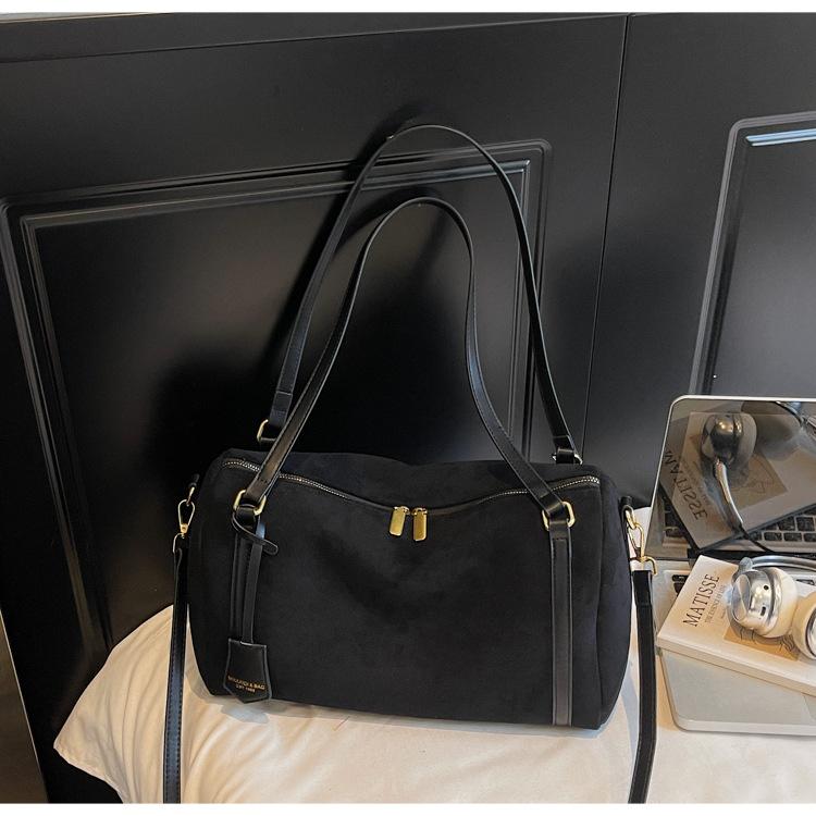 Small Bag Women's New Simple Pillow Bag Large Capacity Commuter Casual Versatile Boston Shoulder Crossbody Bag