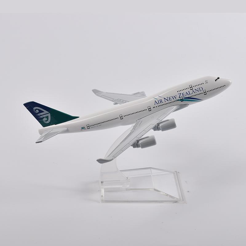 1/400 Scale  Air New Zealand B747 Airplane Model Aircraft Diecast Metal Planes