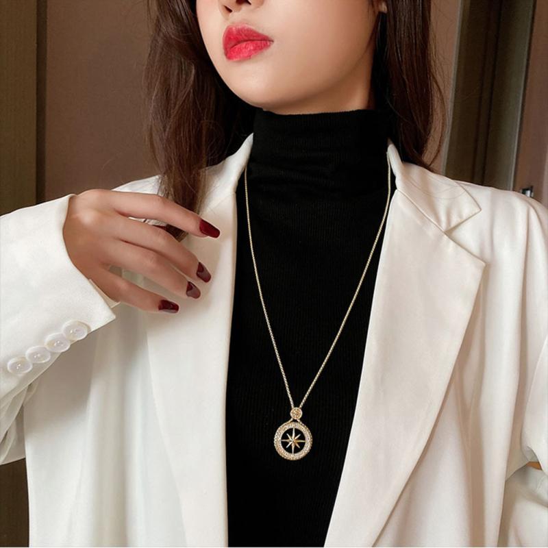 Women Necklace Exquisite Flash Diamond Eight Awn Star Pendant Necklace Sweater Chain Jewelry
