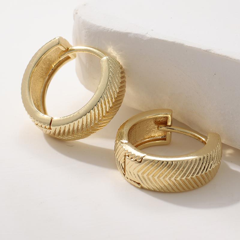 Vintage Concise Golden Plated Hoop Earrings for Women's  Punk Style Fit Daily Wearing Exquisite Jewelry Accessories Gifts