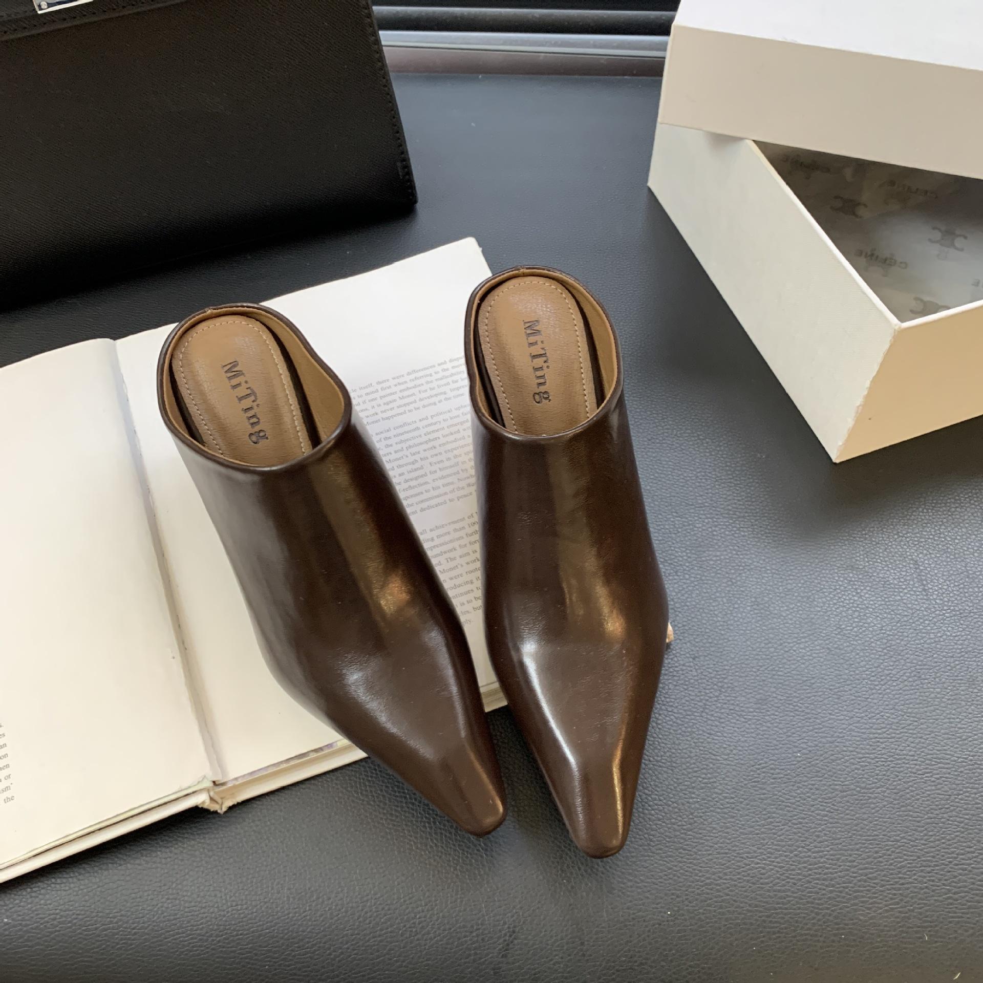 

2025 Spring and Autumn New French Simple Square Head One Pedal Sandals Flat Bottom Casual Bag Head Muller Shoes Women s Half 39 коричневий