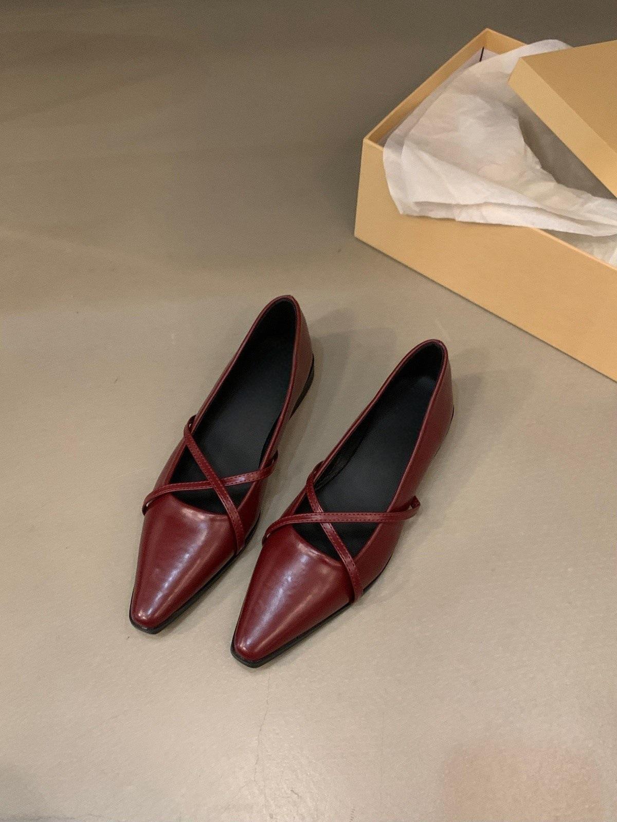 

Туфли-лодочки на низком каблуке с острым носком, черные, женские, 2025, новая летняя плоская модель, весна и осень, маленькие кожаные туфли Мэри Джейн 39 бордовый