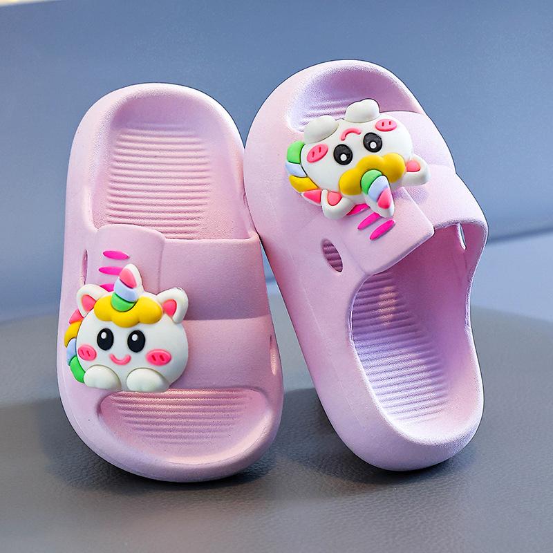 Children's cartoon bath slippers, non-slip home slippers for boys and girls, cute non-slip indoor summer soft-soled baby slippers