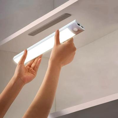 Kabelloser Streifen USB Lichtleiste PIR Schranklampe Neues Berührungssensorlicht Küche