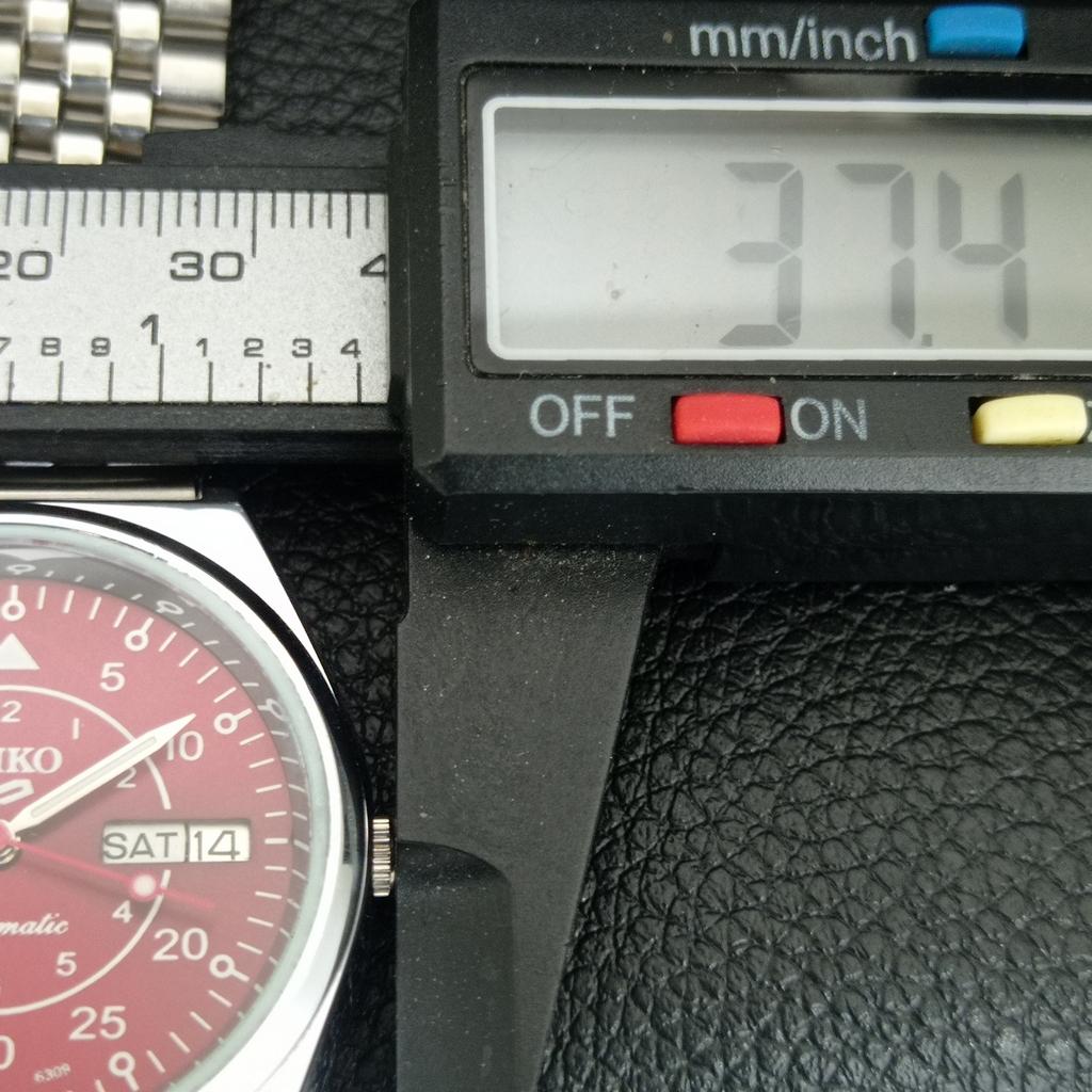 VINTAGE SEIKO 5 AUTOMATIC 6309A REFURBISHED JAPAN MENS RED DIAL WATCH a444822-1