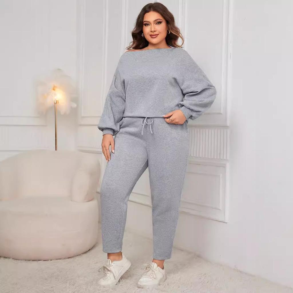 A New Off-the-shoulder Large-sized Loose Casual Long-sleeved and Long Pants Suit for Women