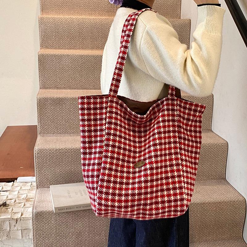 Woolen Bag Women's Large-capacity New Autumn and Winter Versatile Shoulder Shopping Bag Class Commuter Tote Bag
