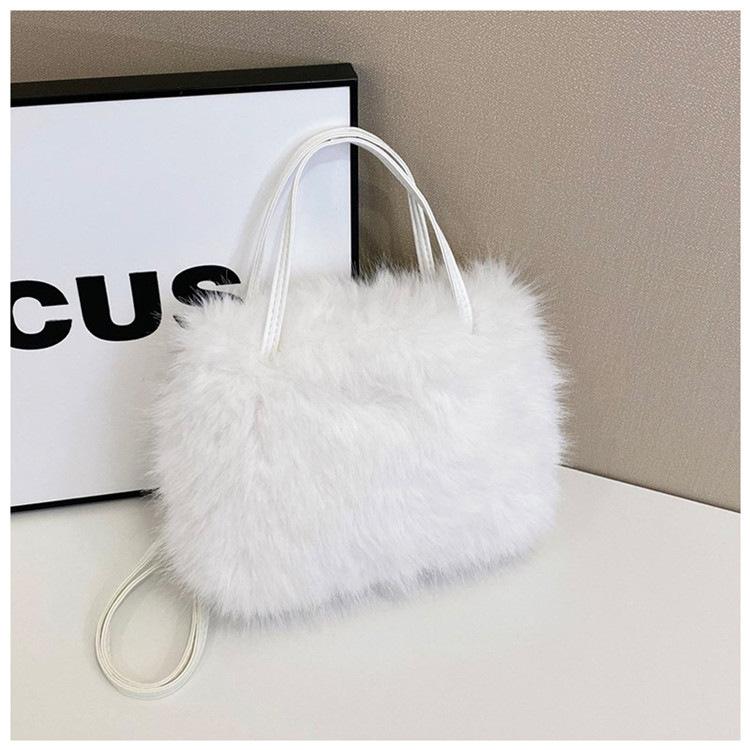 Сумка-кроссбоди с жемчугом Модная универсальная маленькая квадратная сумка Повседневная простая плюшевая сумка большой вместимости