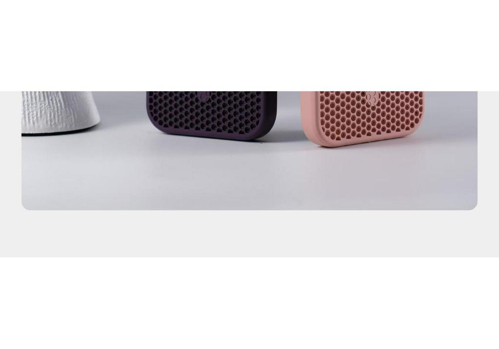 Honeycomb Heat Dissipation Stand for iPhone 17 Pro Max Magnetic & Drop-Proof Protective Case
