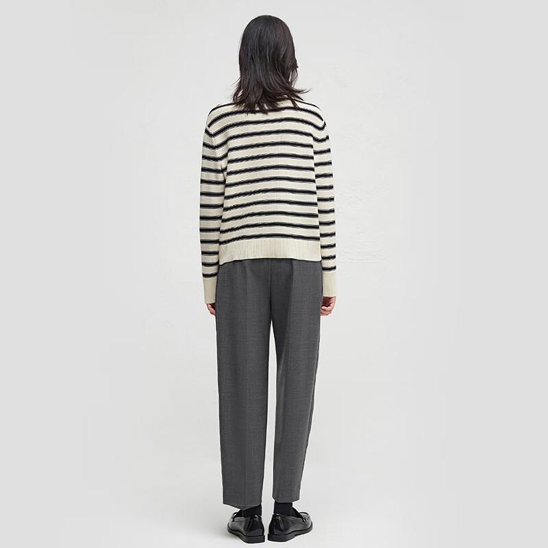 broadcast Women's Lightweight Fall Crew Neck Sweater