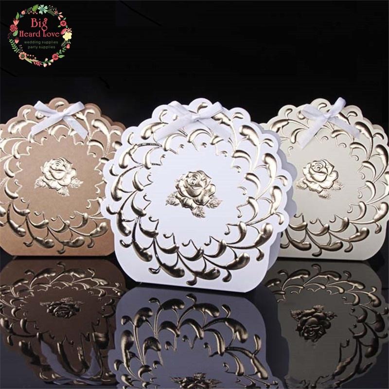 25 Stück Blumen Hochzeitsgastgeschenke Box Kraft Süßigkeitenbox Geschenkbox Schachtel für Schokolade Hochzeitsdekoration Zubehör