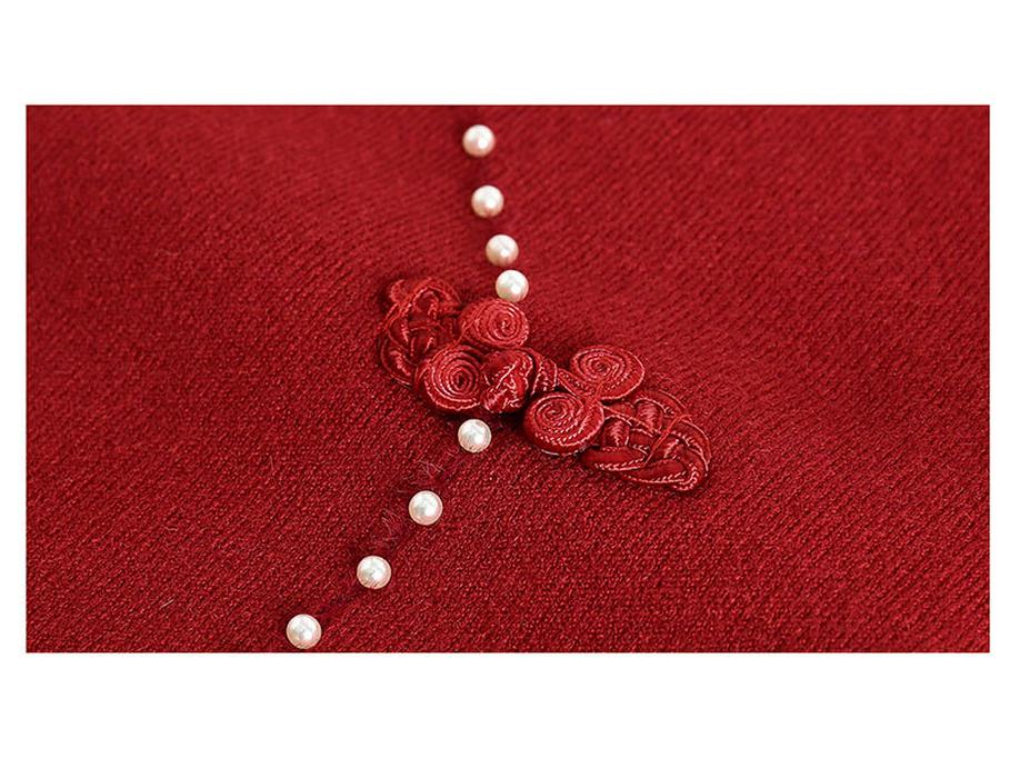 2024 Women's Plus Size Fleece-Lined Sweater for Autumn/Winter - Thick One-Piece Base Layer for Middle-Aged & Elderly Moms