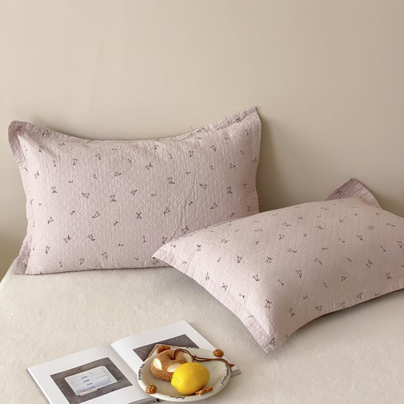 Cartoon Cotton Jacquard Pillowcase Set: 4-Layer Gauze, Soft, Breathable, Universal for All Seasons (Set of 2)