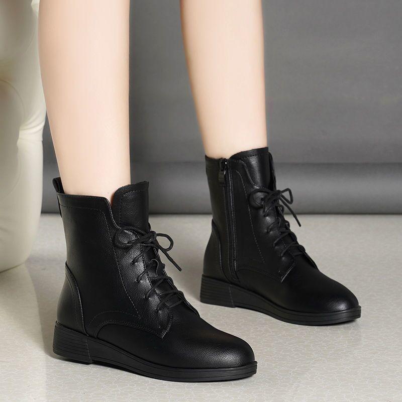 Short boots women's flat bottomed 2026  autumn and winter new cotton shoes with plush British style mid heel lace up boots
