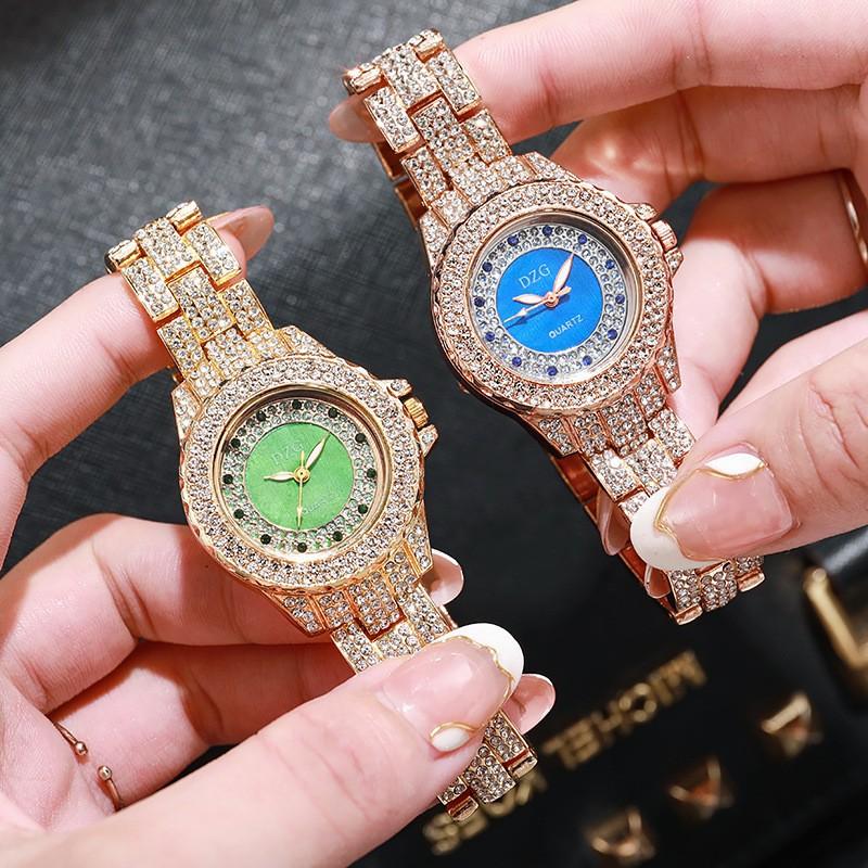 Watch Women'S Simple Temperament Wind Light Luxury Retro Hole Color Shell Surface Watch Large Rhinestone