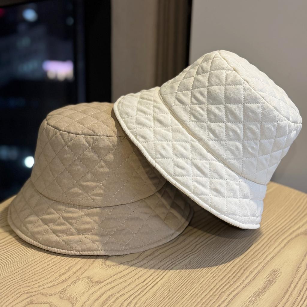 Ultra light down cotton plaid bucket hat men and women autumn and winter warm fashion basin hat Internet celebrities show small face