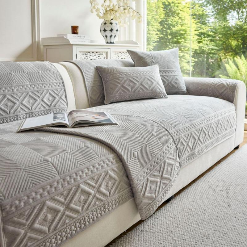 New Sofa Cushion with Crystal Velvet and Skin Friendly Cushion Fixed Anti Slip Comfortable and Wear-resistant Sofa Cover Cloth