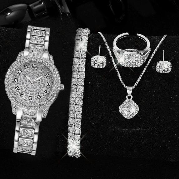 Ladies Fashion Bracelet Watch Diamond Inlaid Watch Cornucopia Roman Quartz Watch Women'S Watch