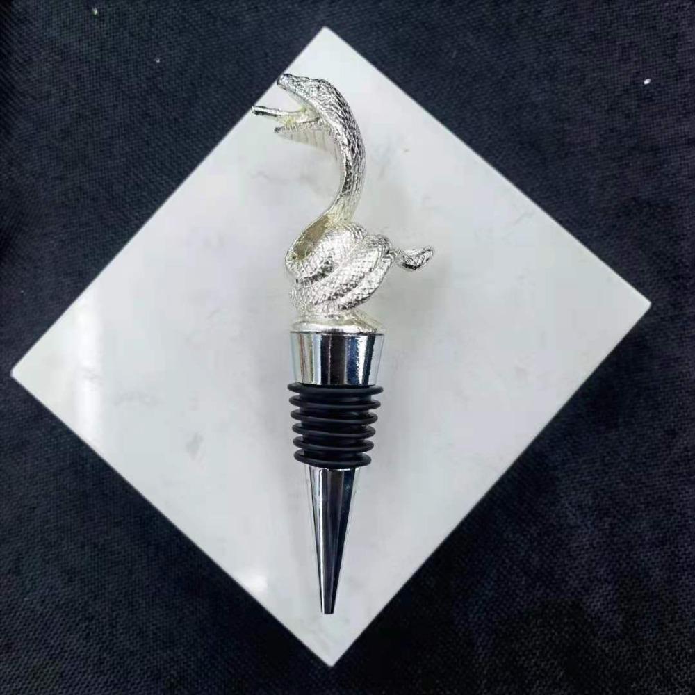 Zinc Alloy Wine Pourer Ornament Wine Aerators Unique Snake Bottle Stoppers  for Kitchen Accessories