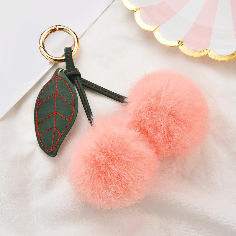 Fashion New Cute Fluffy Artificial Rabbit Fur Ball Pompom Leaf Keychain Cherry Key Chain Handbag Pendant Car Key Chain Ring